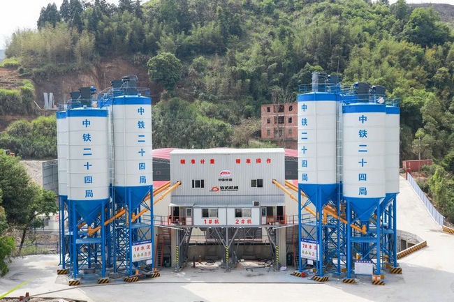 信达机械应用于国家重点枢纽工程——漳泉肖铁路白濑水利枢纽工程两套信达机械搅拌设备投入使用
